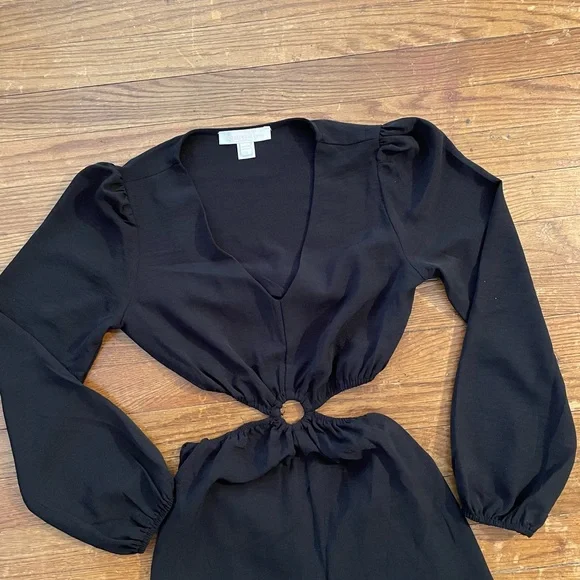 Monteau Los Angeles Women’s Black Jumpsuit - Picture 5 of 6